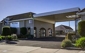 Barclay Motor Inn